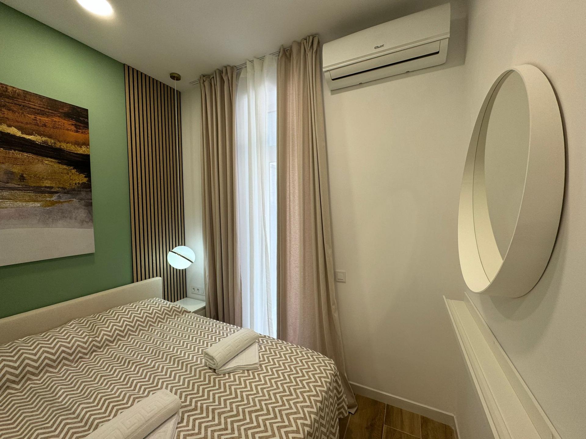 2-30-35 EDIFICIO EN VENTA EN ALICANTE CON LICENCIA TURISTICA – CAROLINAS BAJAS