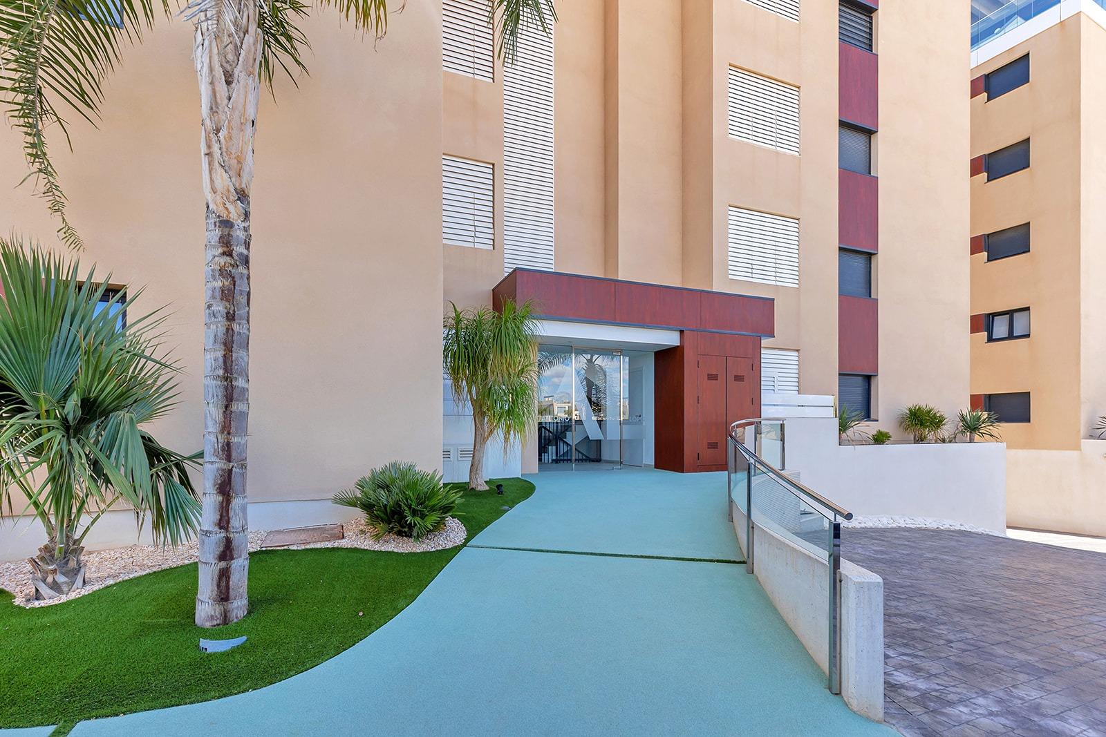 2-30-38 APARTAMENTO CON VISTAS AL MAR EN MIL PALMERAS. 2 DORM. 2 BAÑOS. GARAJE+TRASTERO. TERRAZA 20 M2.