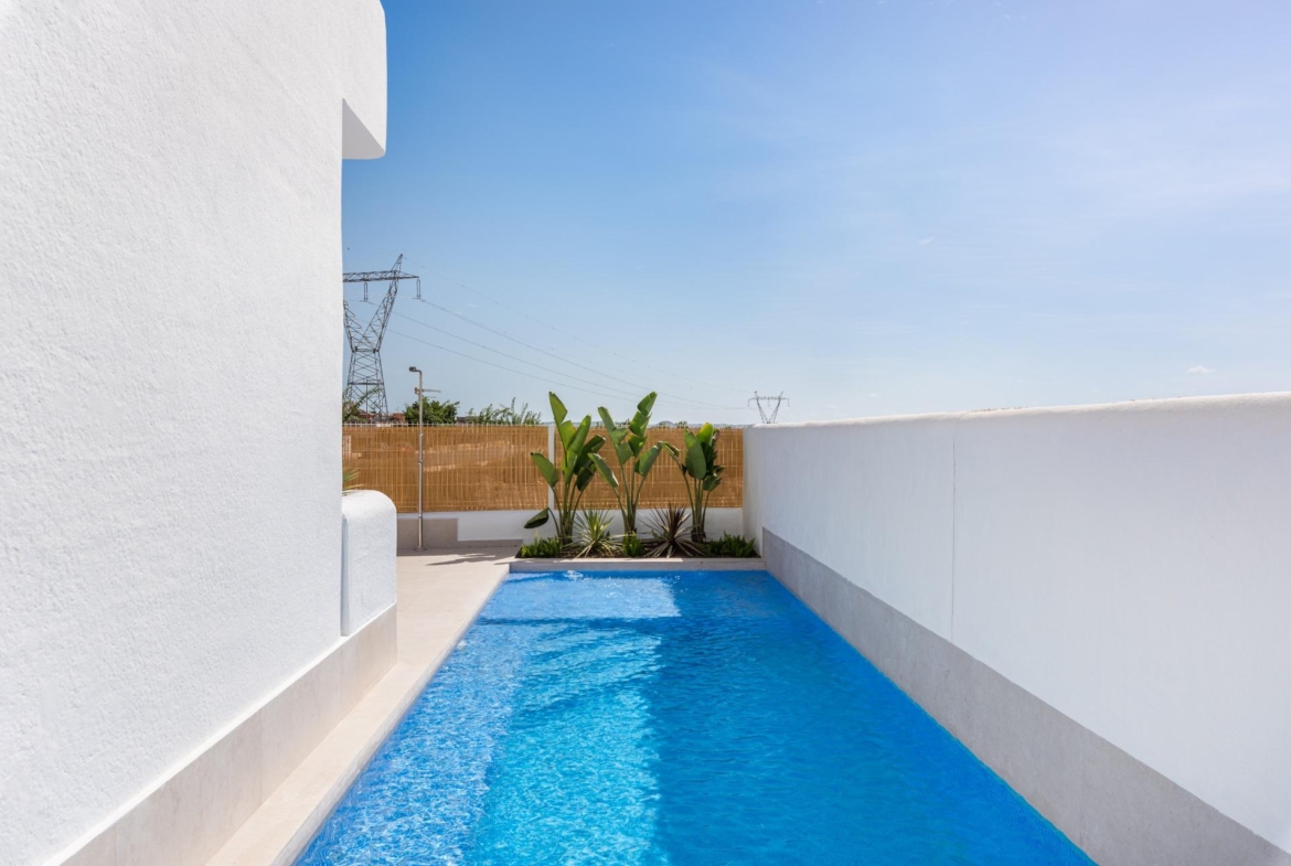 OBRA NUEVA EN DOLORES. VILLAS DE LUJO (SANTORINI) 3 DORM. 2 BAÑOS. PARCELA 260 M2. GARAJE+PISCINA.