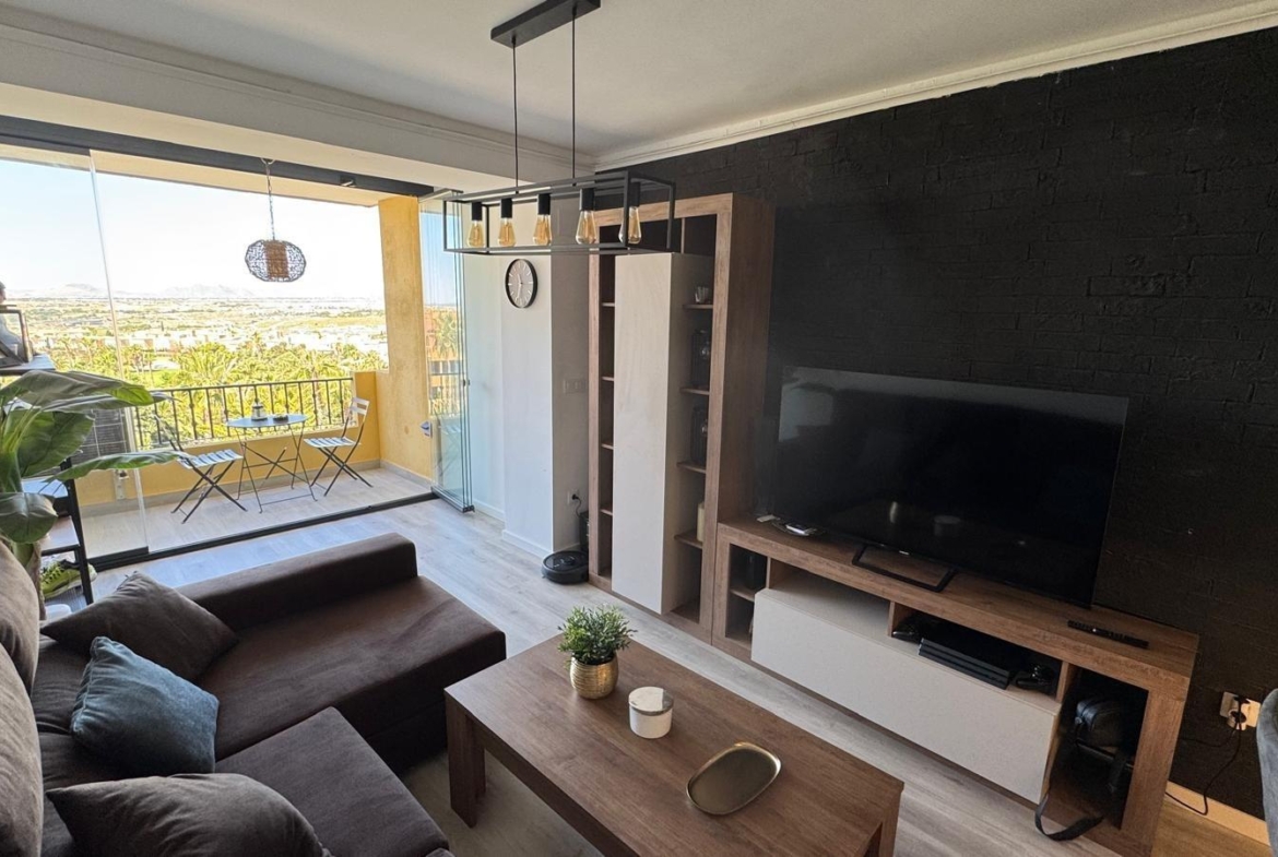 Exclusivo Piso de 2 Dormitorios en el Campo de Golf Bonalba, Mutxamel