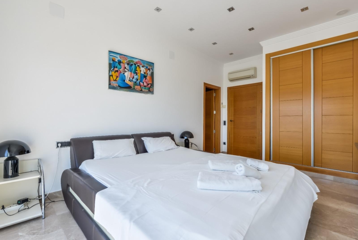 Modern and Luxurious Villa with Sea Views in Benissa 🌊