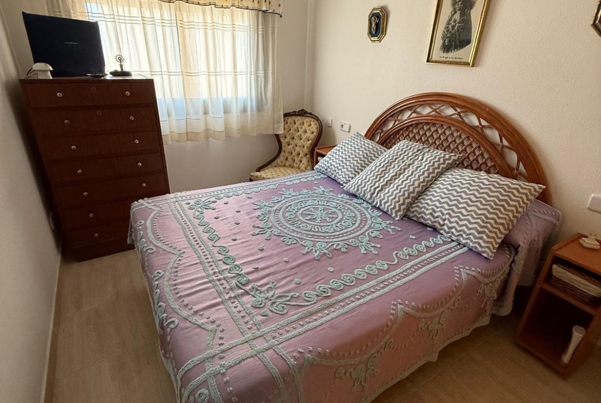Ático Dúplex con Solárium Privado y Vistas a la Cala de Finestrat