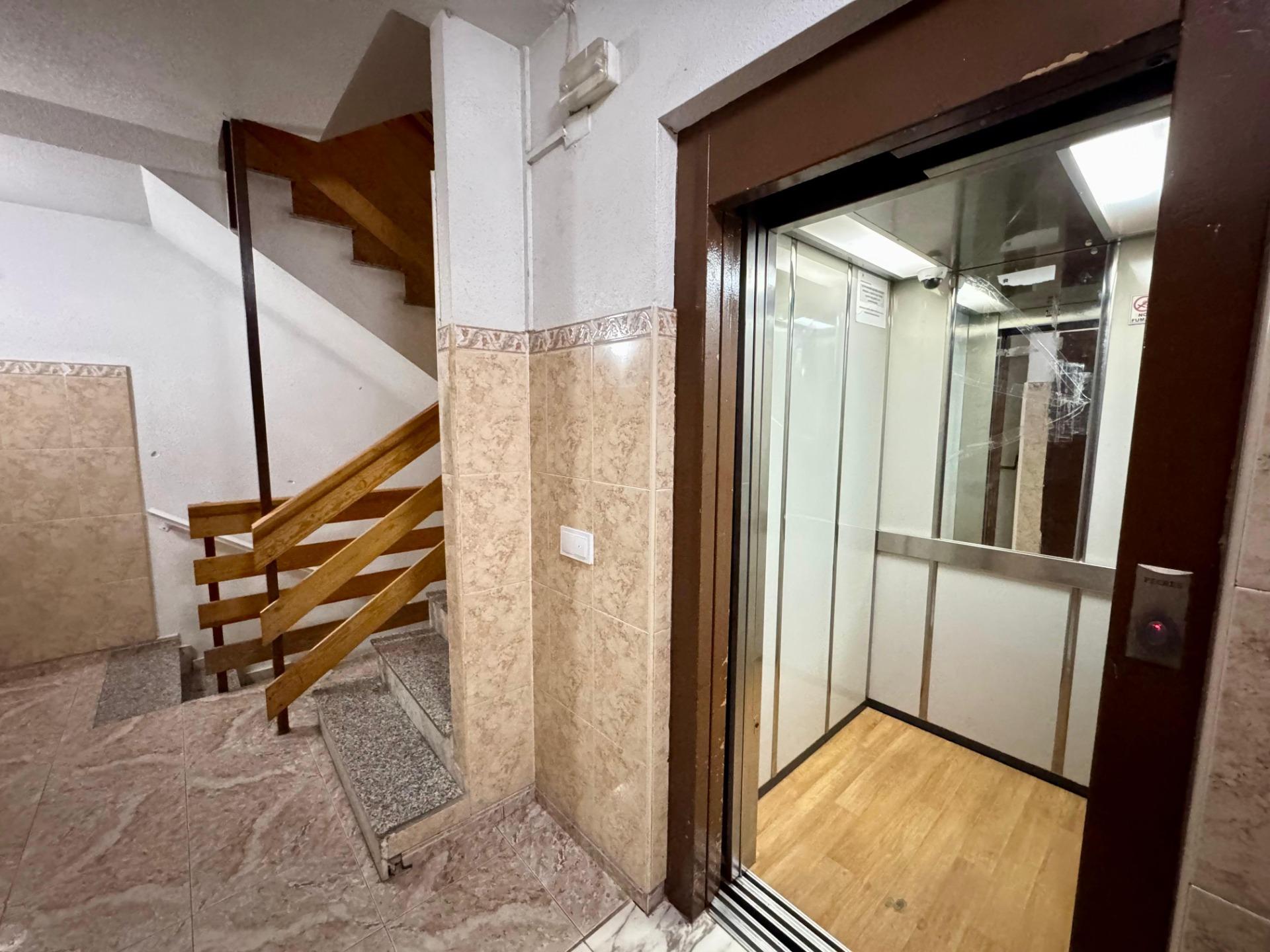 2-31-95 Penthouse in Torrevieja with South Orientation