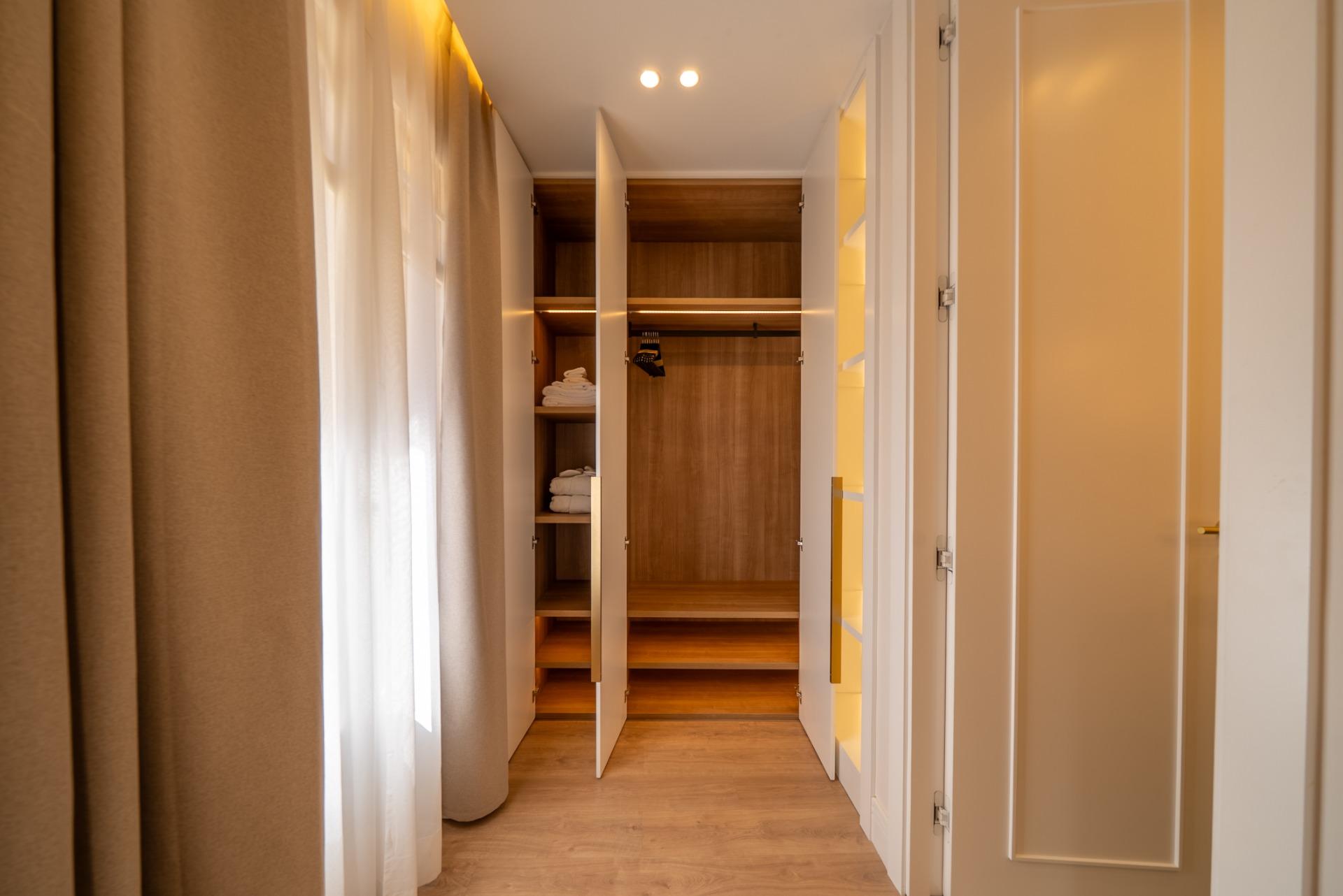 LUXURY APPARTMENT FOR SALE IN GOYA, SALAMANCA DISTRICT
