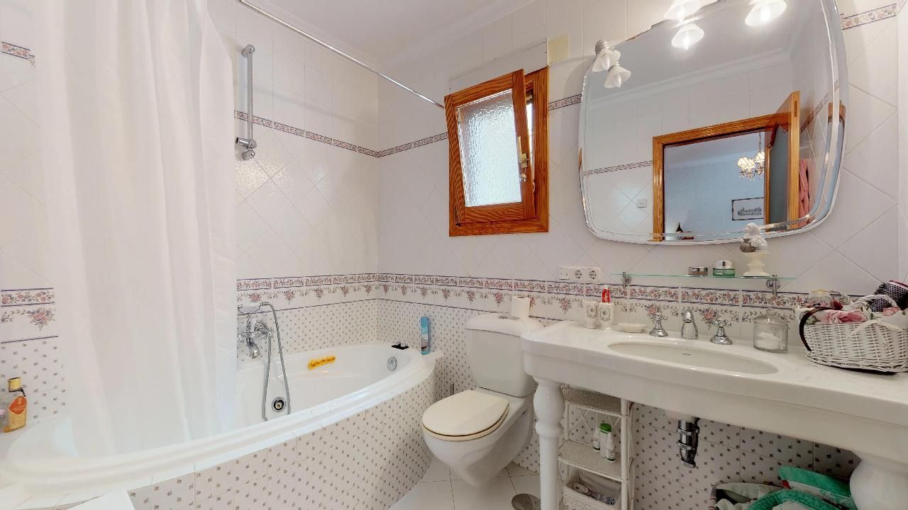 EXCLUSIEVE VILLA TE KOOP IN CALPE MET MARVELLOUS ZEEZICHTEN