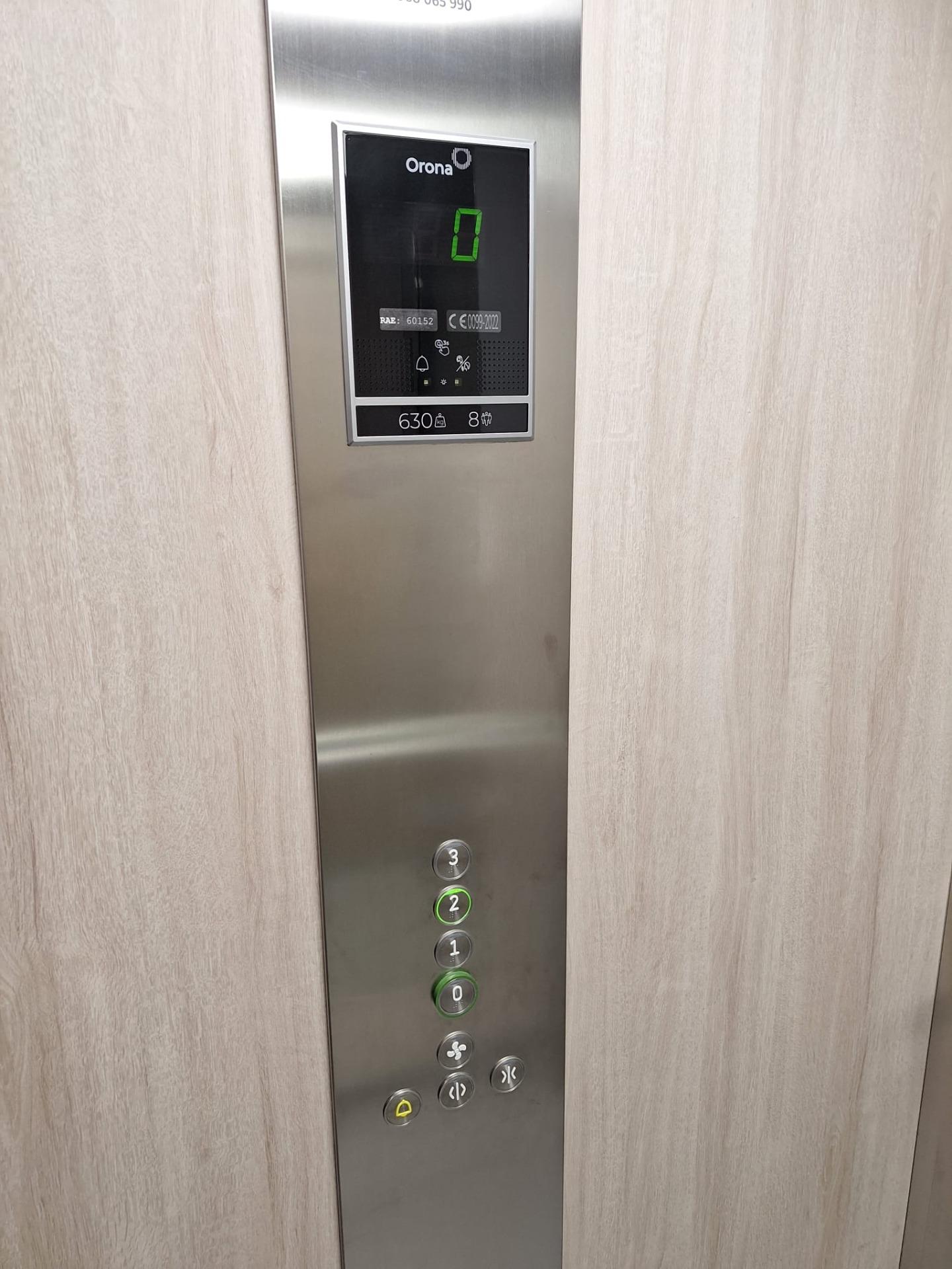 Nieuwbouw appartement in Villamartin met parkeerplaats en gemeenschappelijk zwembad