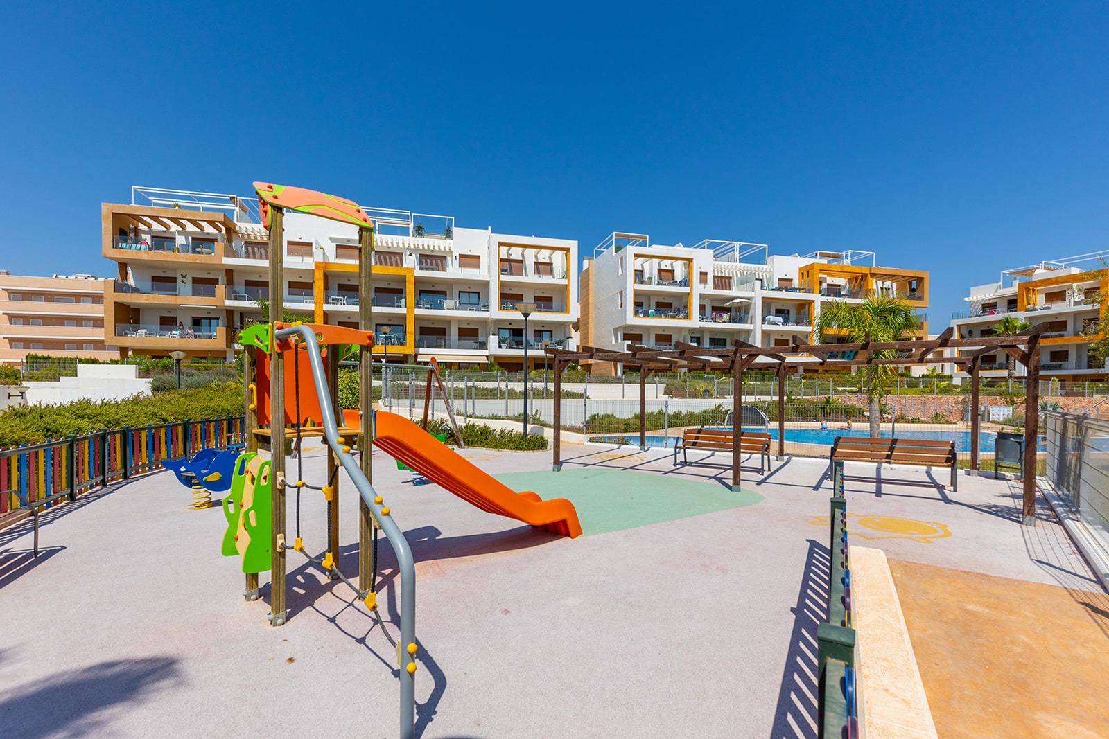 ESPECTACULAIR APPARTAMENTO CON LICENCIA TURISTICA. PISCINA.
