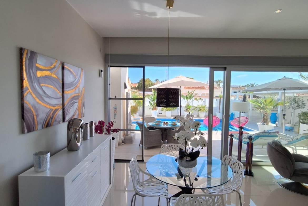 Mooie luxe villa in La Siesta