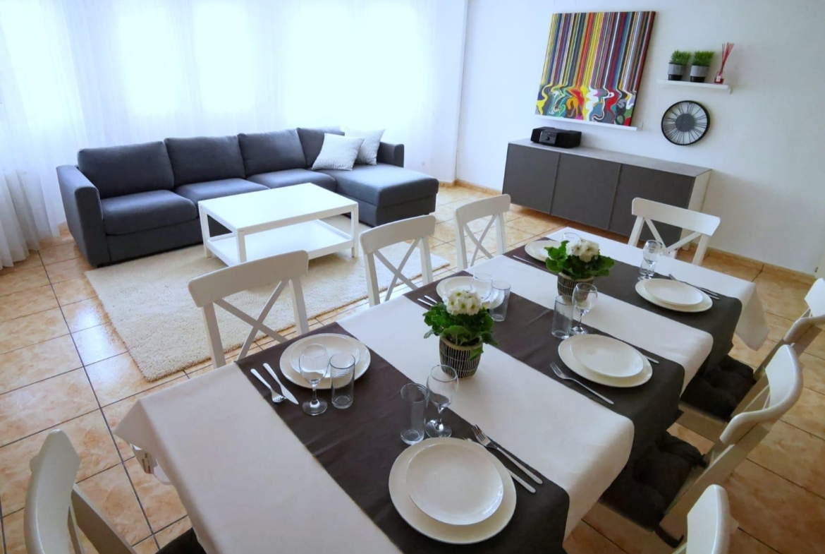Ruim chalet in La Florida, Orihuela Costa – Ideaal om te genieten van de zon en het strand