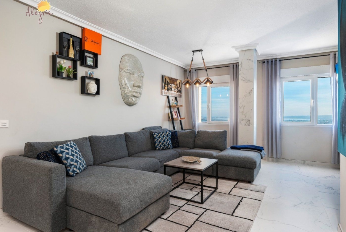 Unieke 170m2 Penthouse met panoramisch uitzicht in Ciudad Quesada!