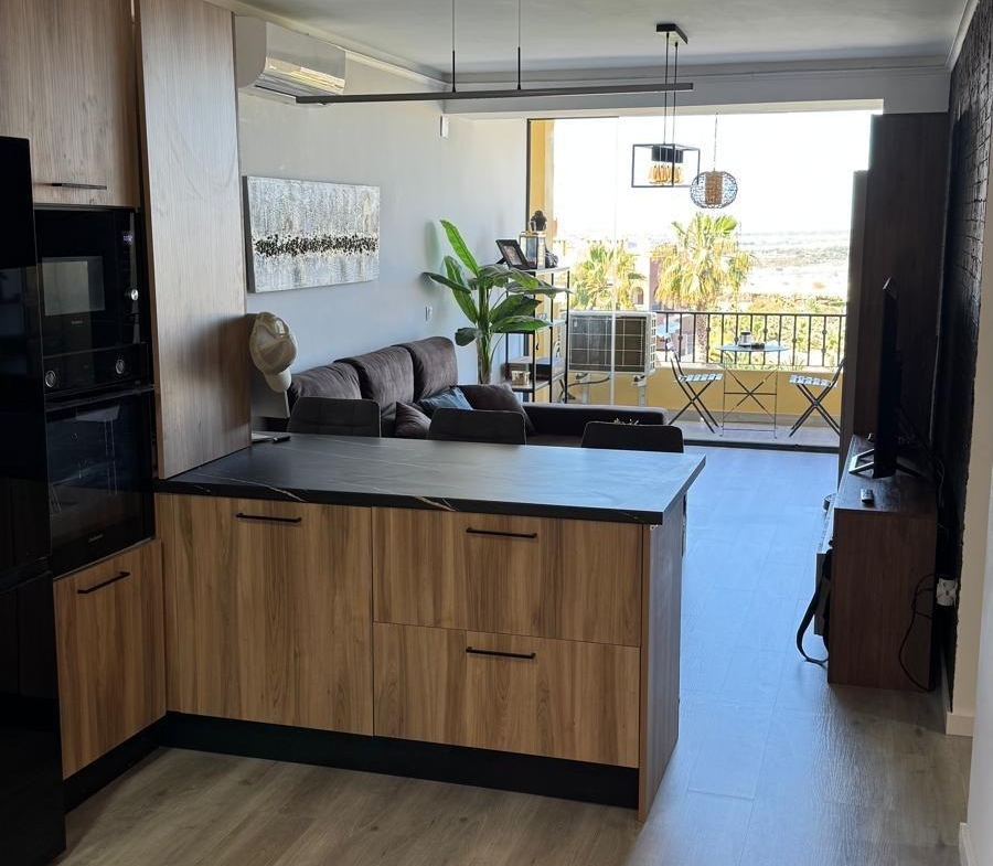 Exclusivo Piso de 2 Dormitorios en el Campo de Golf Bonalba, Mutxamel