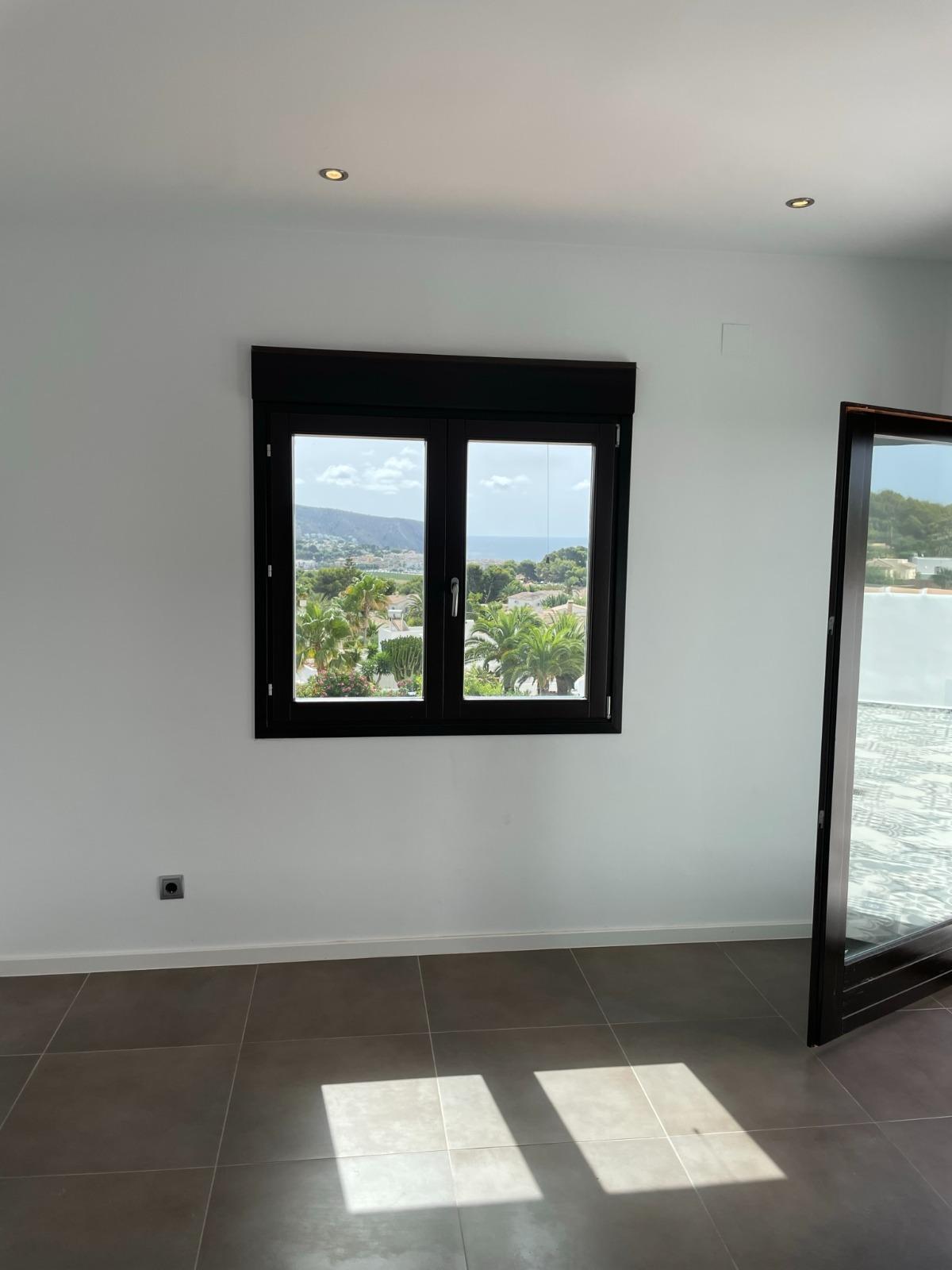 2-32-71 Exclusieve villa met uitzicht op zee in Moraira (Costa Blanca, Alicante)