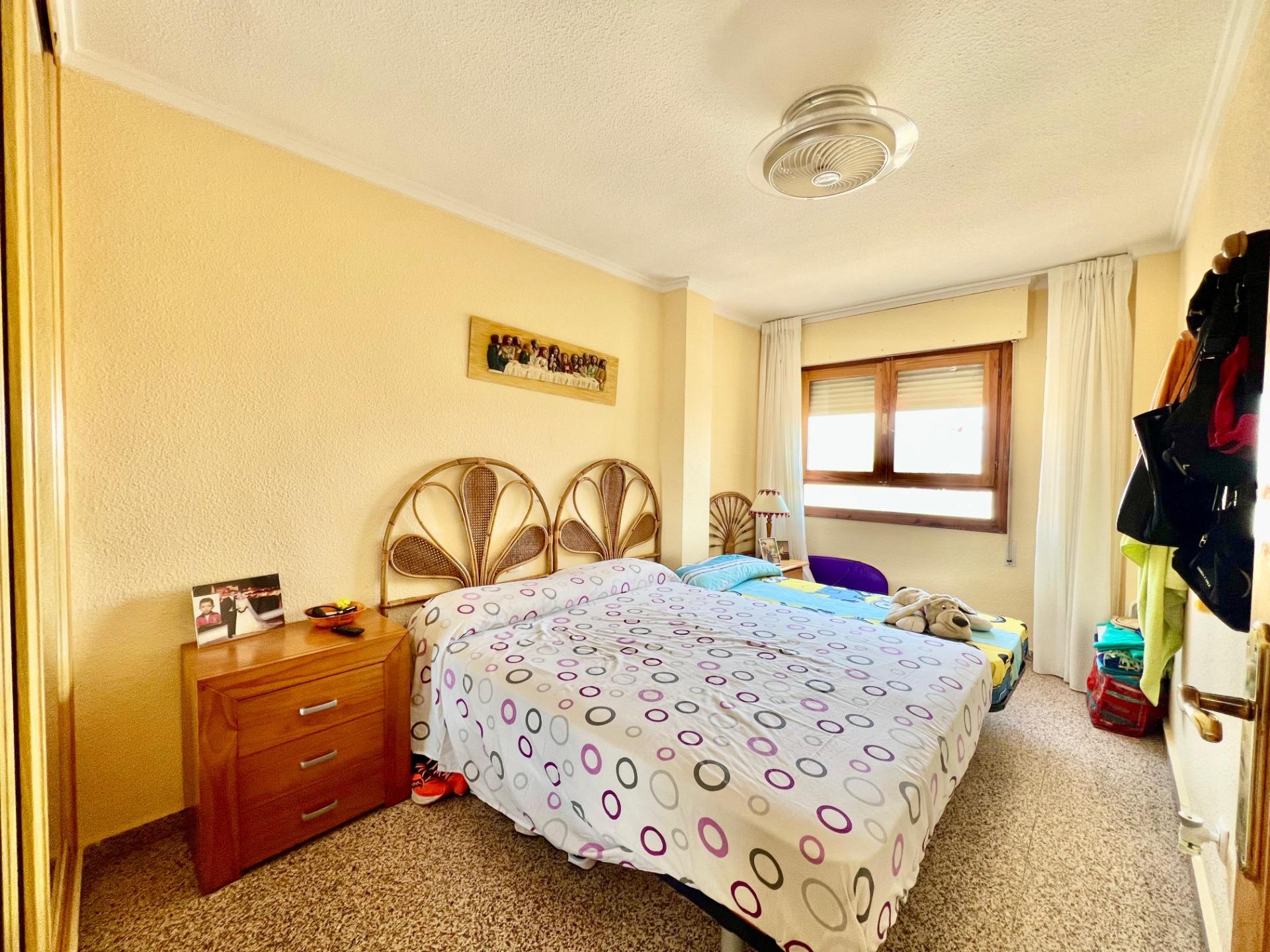ESPACIOSO APARTAMENTO DE 3 HABITACIONES + PARKING + TRASTERO EN PLANTA 7 CON VISTAS AL MA