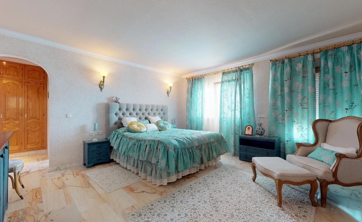 EXCLUSIEVE VILLA TE KOOP IN CALPE MET MARVELLOUS ZEEZICHTEN