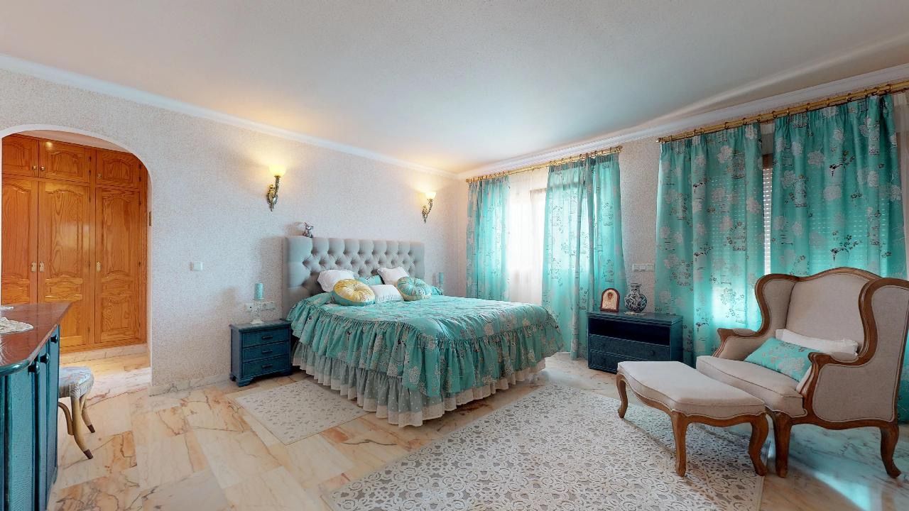 EXCLUSIEVE VILLA TE KOOP IN CALPE MET MARVELLOUS ZEEZICHTEN