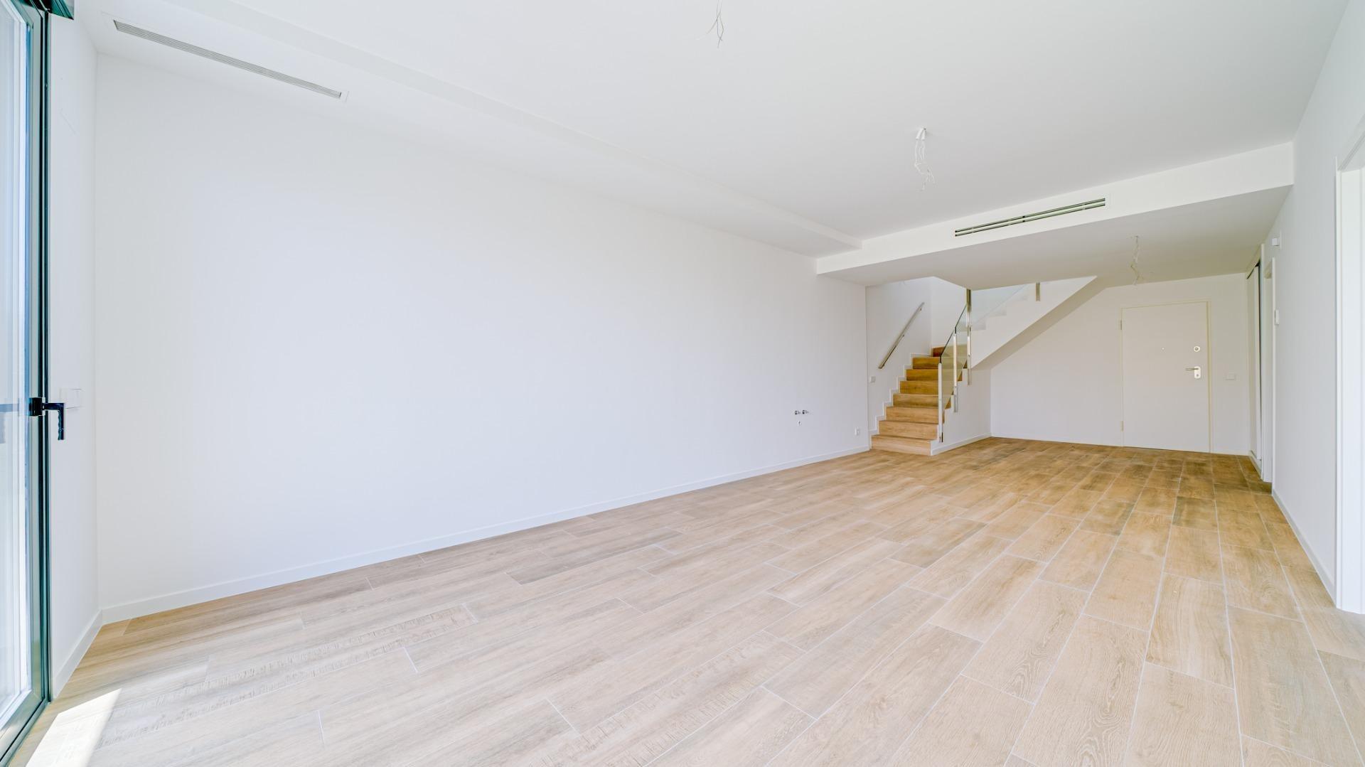 2-33-12 New spacious duplex in Finestrat.