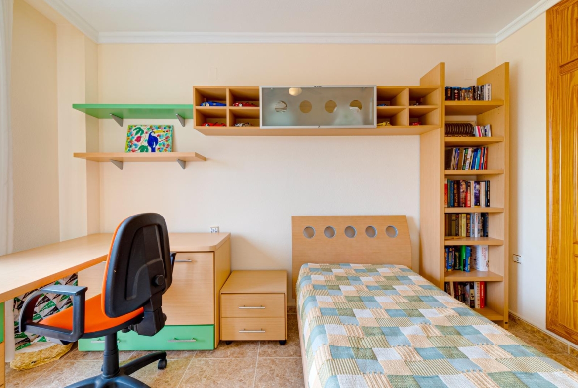 Large corner semi-detached house with sea views,