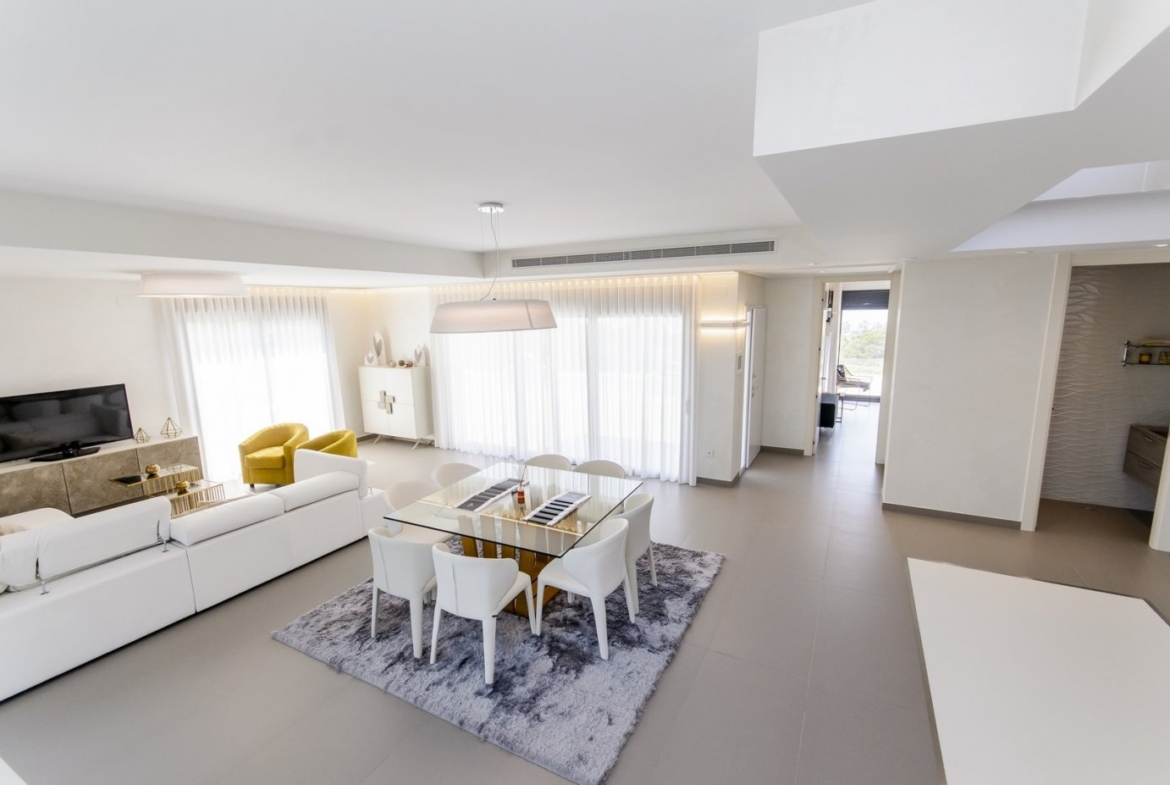 NEW CONSTRUCTION VILLAS 250 m FROM THE BEACH IN CAMPOAMOR