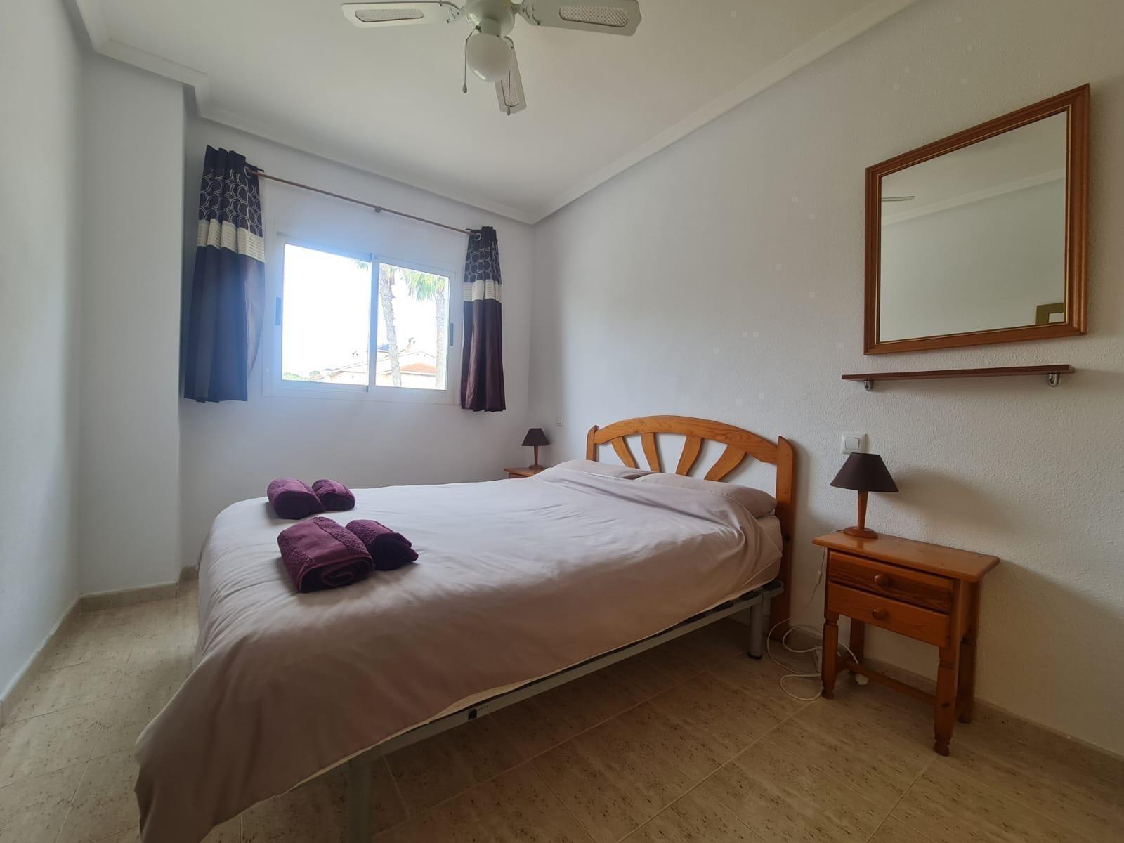 BUNGALOW PLANTA ALTA CON SOLÁRIUM EN ORIHUELA COSTA, ZENIAMAR I.