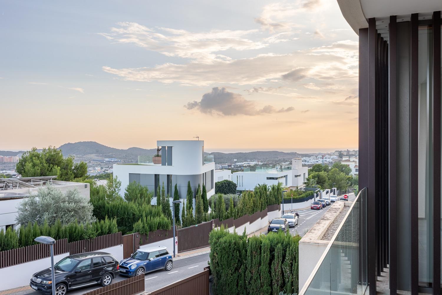 Stunning designer villa in Finestrat, where comfort meets contemporary elegance.