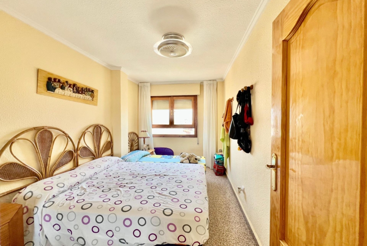 ESPACIOSO APARTAMENTO DE 3 HABITACIONES + PARKING + TRASTERO EN PLANTA 7 CON VISTAS AL MA