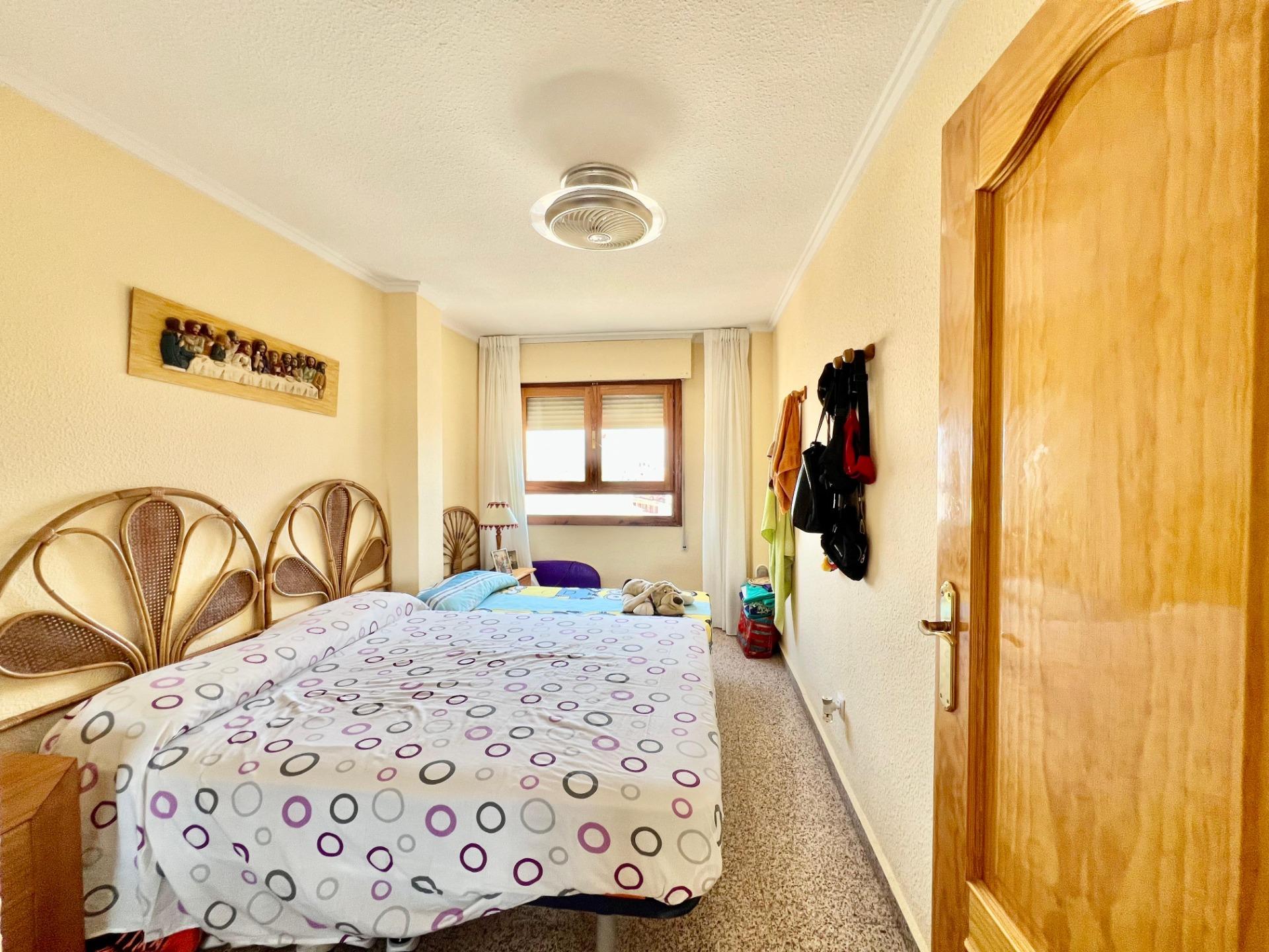 ESPACIOSO APARTAMENTO DE 3 HABITACIONES + PARKING + TRASTERO EN PLANTA 7 CON VISTAS AL MA