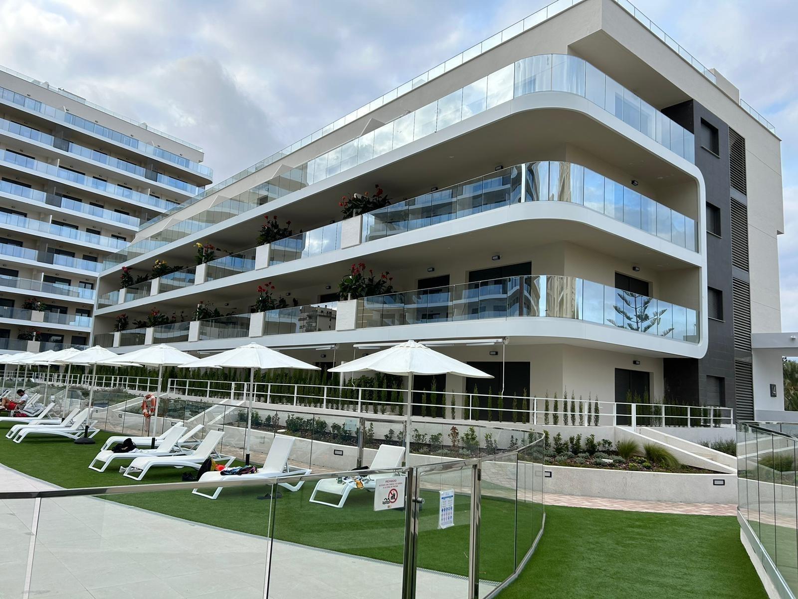 2-33-76 Espectacular piso casi a estrenar en PAU V, The Style by TM a 300 m de la playa