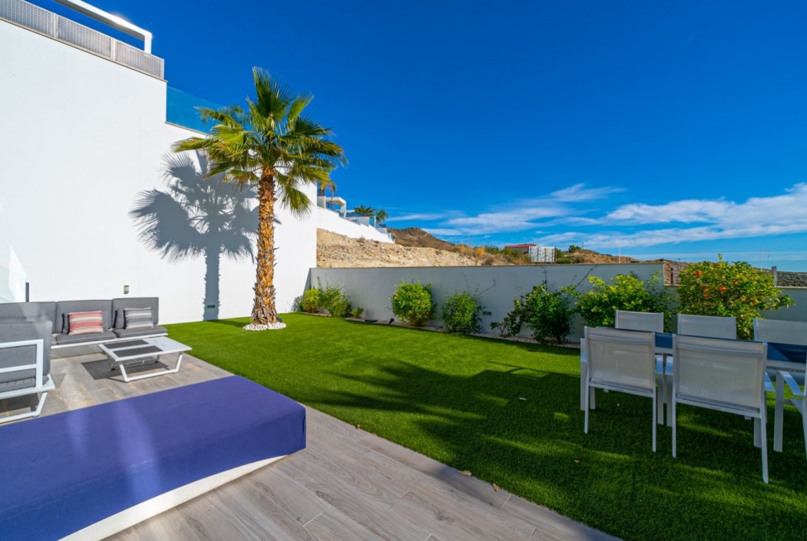 VILLA DE LUJO EN VENTA EN FINESTRAT – BALCON DE FINESTRAT