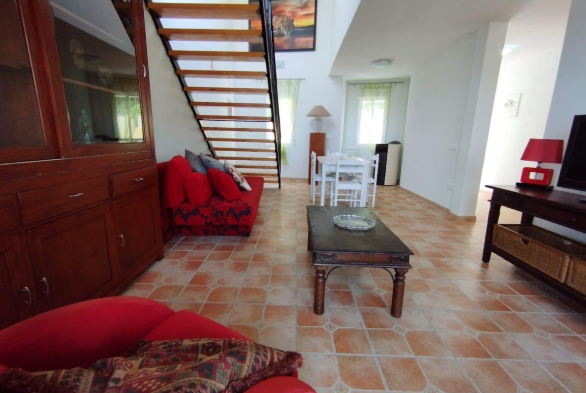 Exclusieve villa in Calpe met panoramisch uitzicht en een grote investeringsmogelijkheid