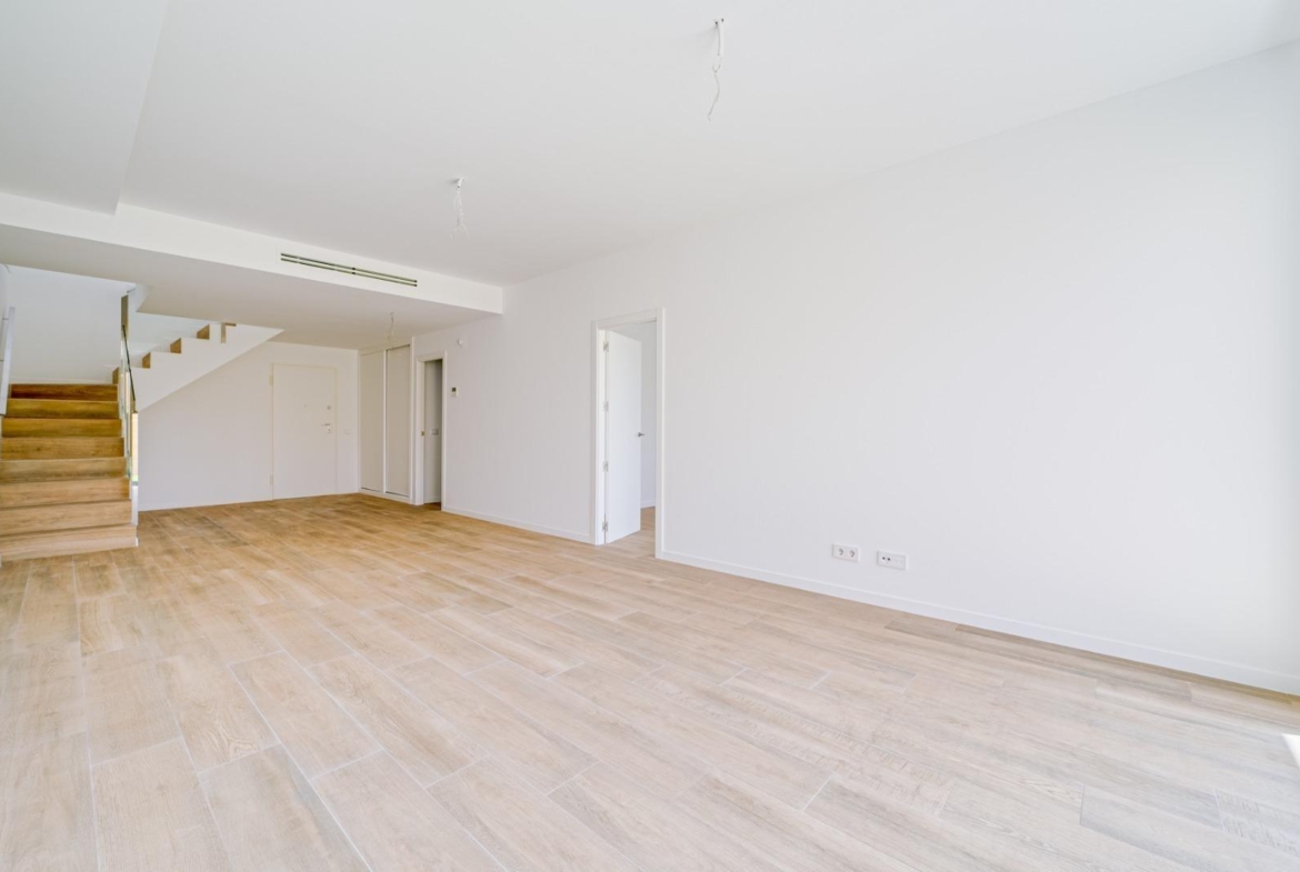 New spacious duplex in Finestrat.
