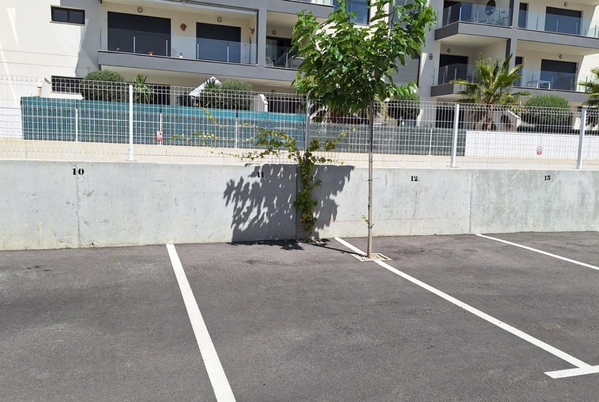 Nieuwbouw appartement in Villamartin met parkeerplaats en gemeenschappelijk zwembad
