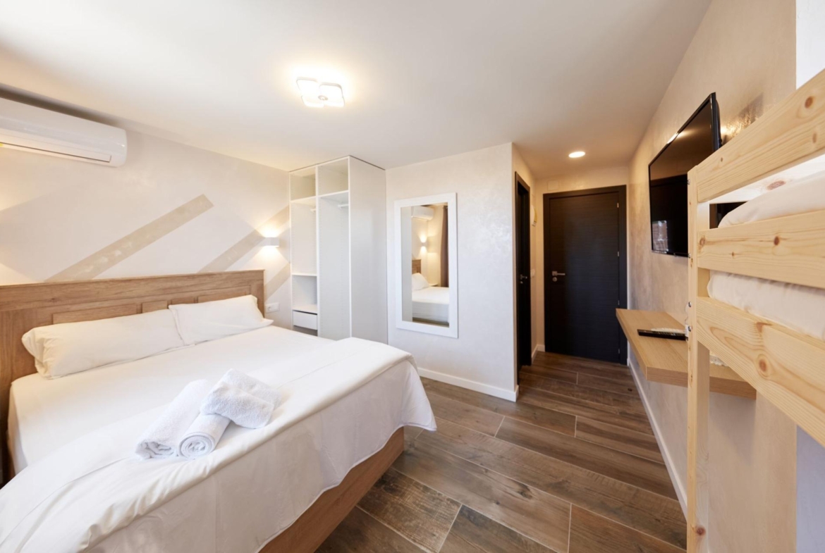 Magnífico Hotel Reformado en Cabo Huertas: IDEAL PARA INVERSORES
