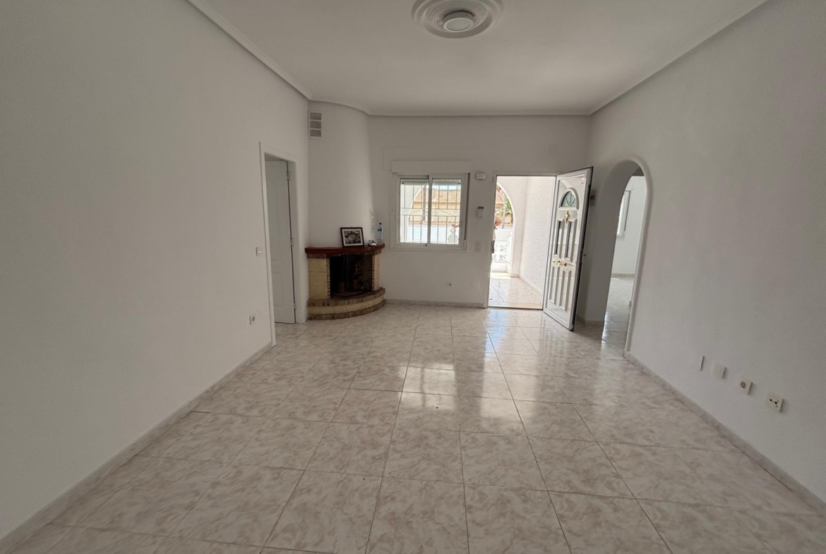 FABULOSA VILLA REFORMADA ESTILO MEDITERRÁNEO EN CIUDAD QUESADA