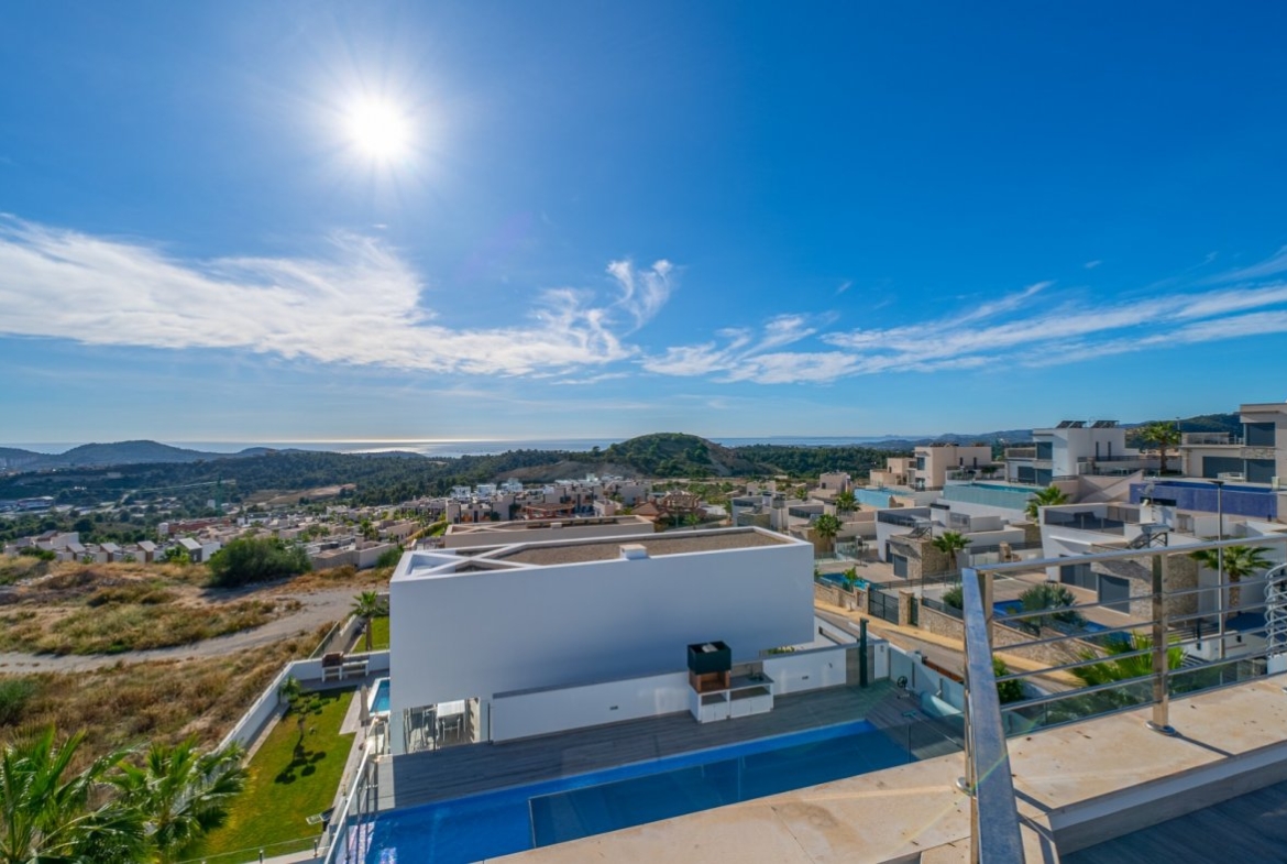 VILLA DE LUJO EN VENTA EN FINESTRAT – BALCON DE FINESTRAT