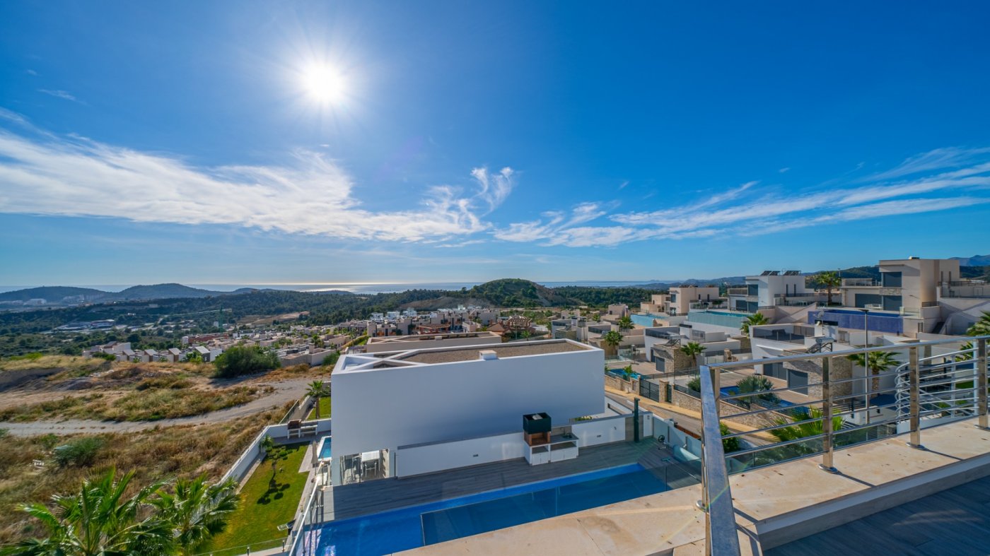 VILLA DE LUJO EN VENTA EN FINESTRAT – BALCON DE FINESTRAT