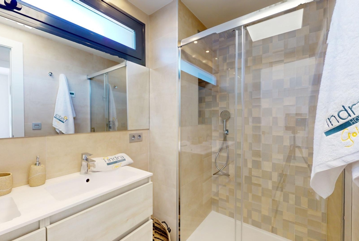 Detached modern villas placed in Roda Golf, Murcia