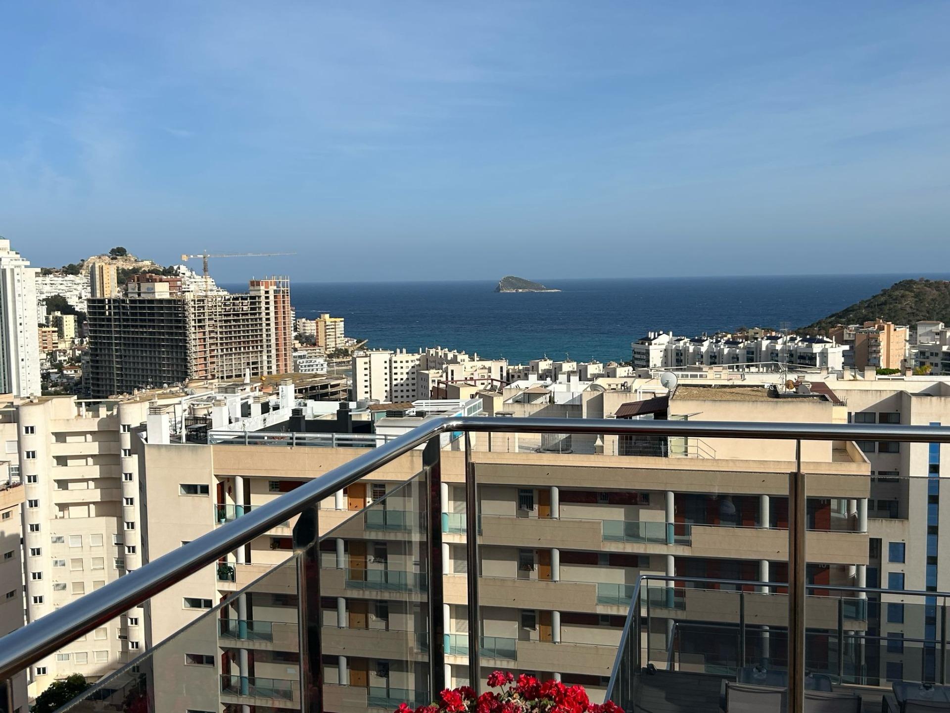 2-35-49 Luxe Penthouse in Cala de Finestrat: Een droom aan de Middellandse Zee