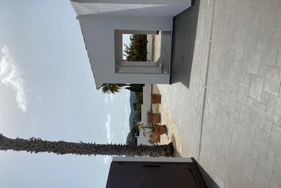 Exclusieve villa met uitzicht op zee in Moraira (Costa Blanca, Alicante)
