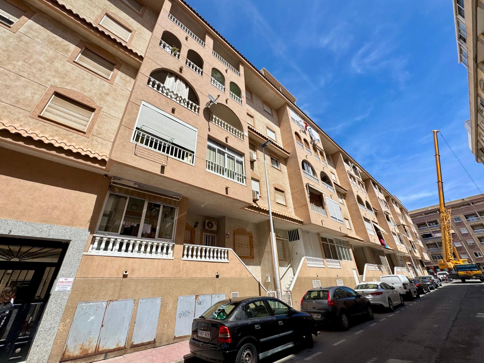 2-35-76 Penthouse in Torrevieja with South Orientation