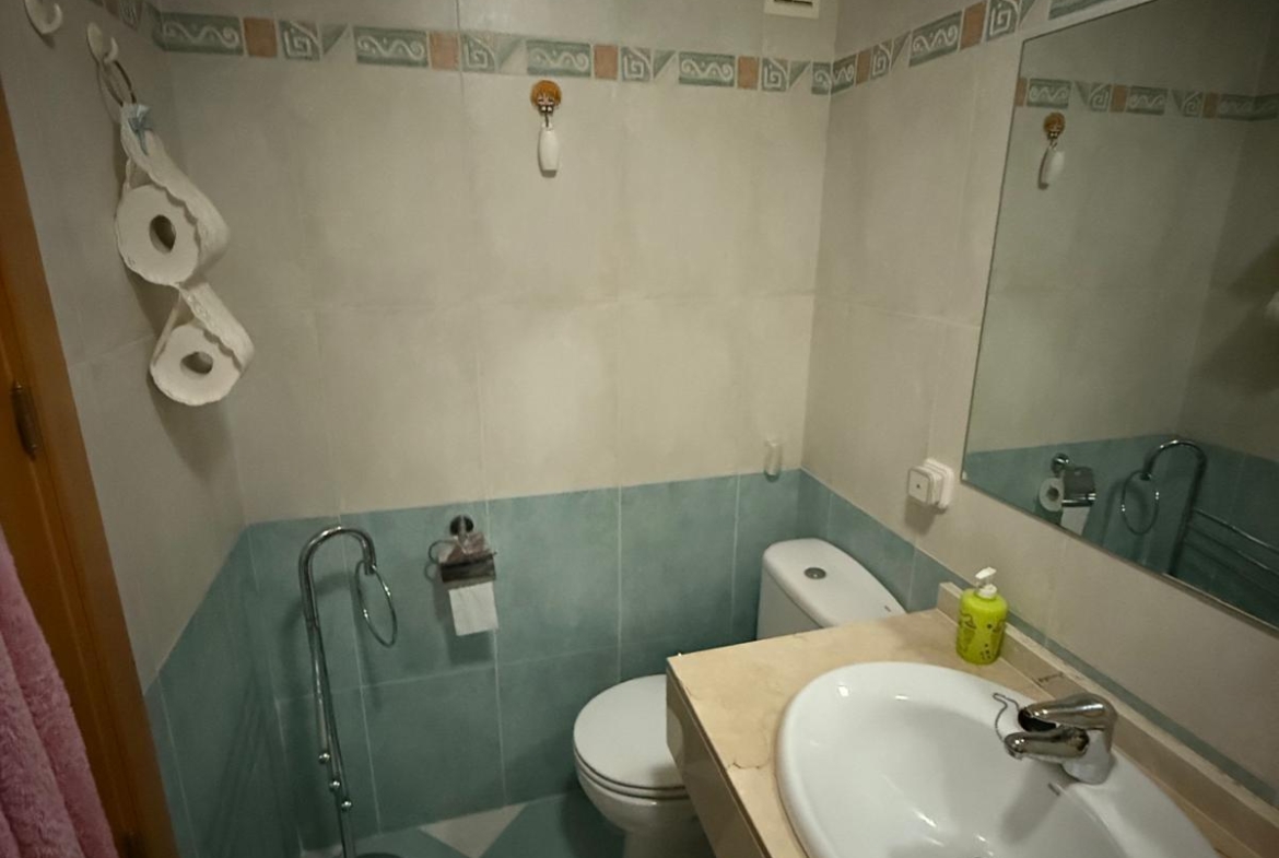 Ático Dúplex con Solárium Privado y Vistas a la Cala de Finestrat