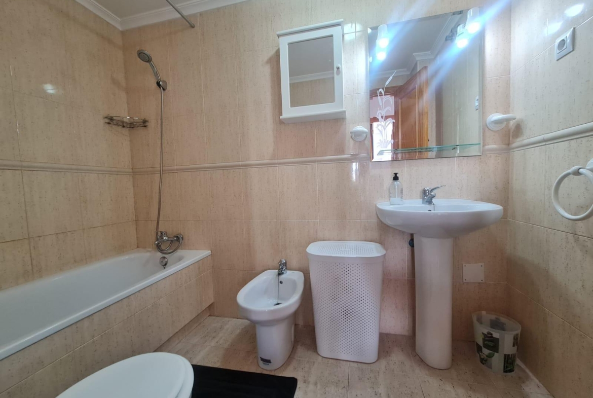 BUNGALOW PLANTA ALTA CON SOLÁRIUM EN ORIHUELA COSTA, ZENIAMAR I.