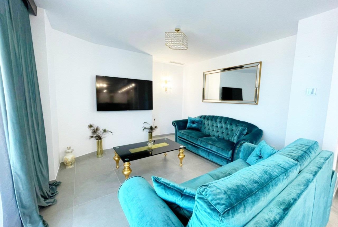 Moderne nieuwe appartementen aan de oevers van de Middellandse Zee