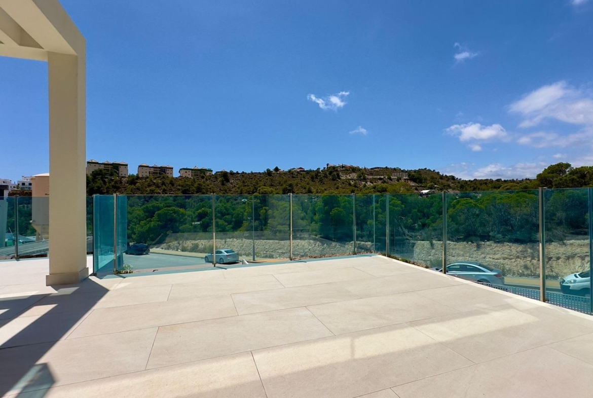 Grote villa op het balkon van Finestrat met uitzicht op de zee