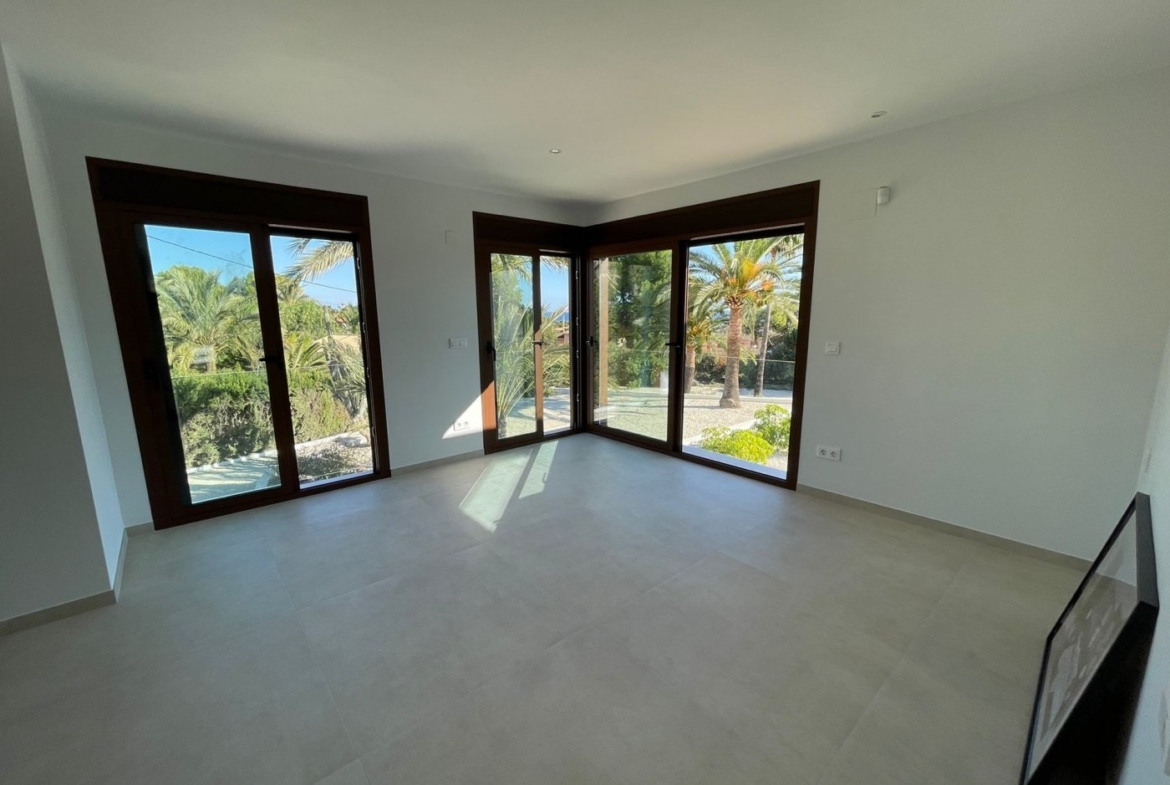 LUXURY VILLA IN ALTEA