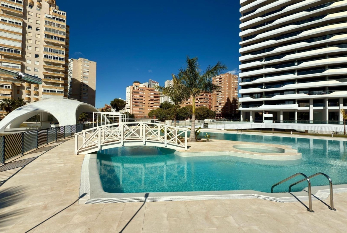 Luxe appartement te koop met prachtig uitzicht op zee