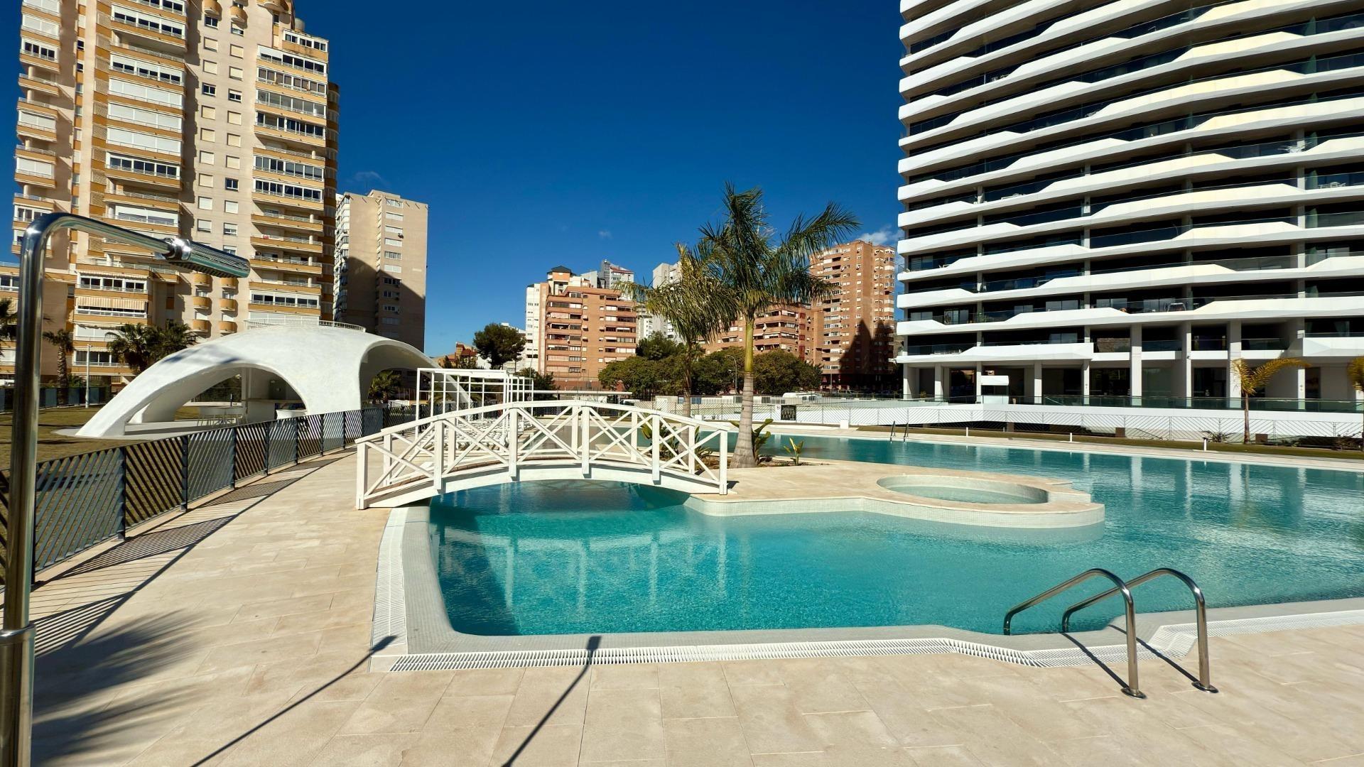 Luxe appartement te koop met prachtig uitzicht op zee