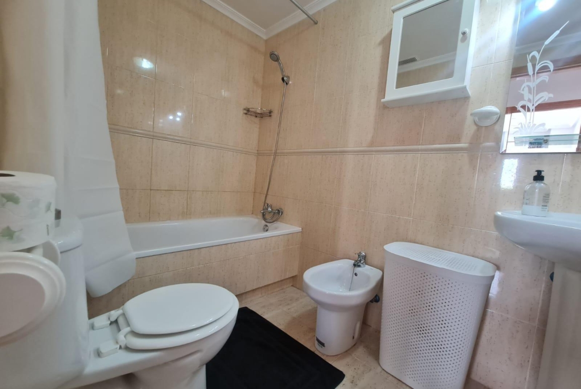 BUNGALOW PLANTA ALTA CON SOLÁRIUM EN ORIHUELA COSTA, ZENIAMAR I.