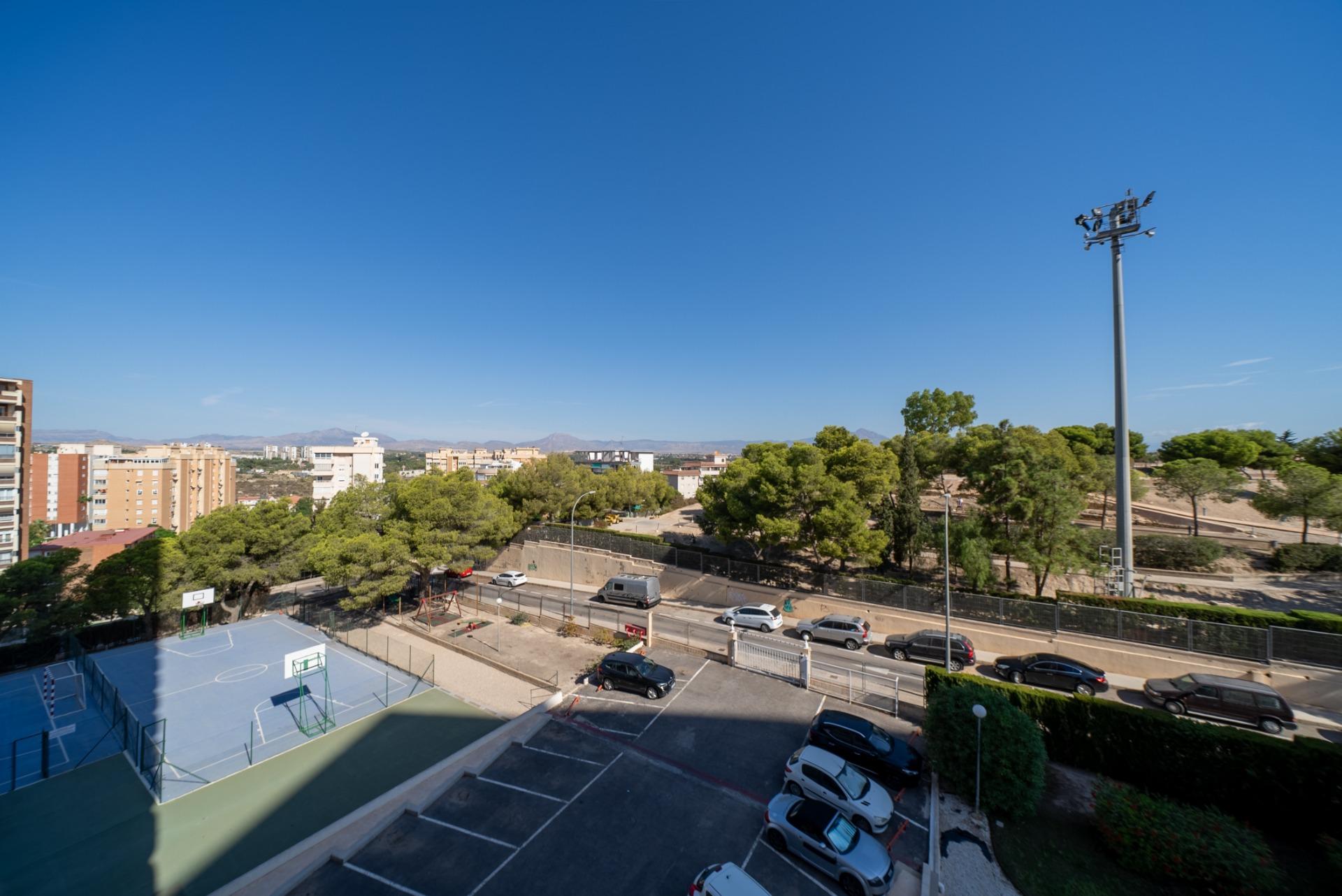 Piso en Edificio de Lujo a 2 minutos del Mar en la Albufereta
