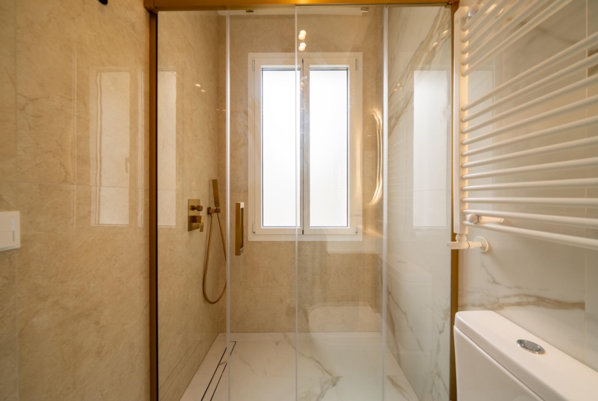 ELEGANT REFURBISHED APARTMENT IN RECOLETOS NEIGHBORHOOD, MADRID