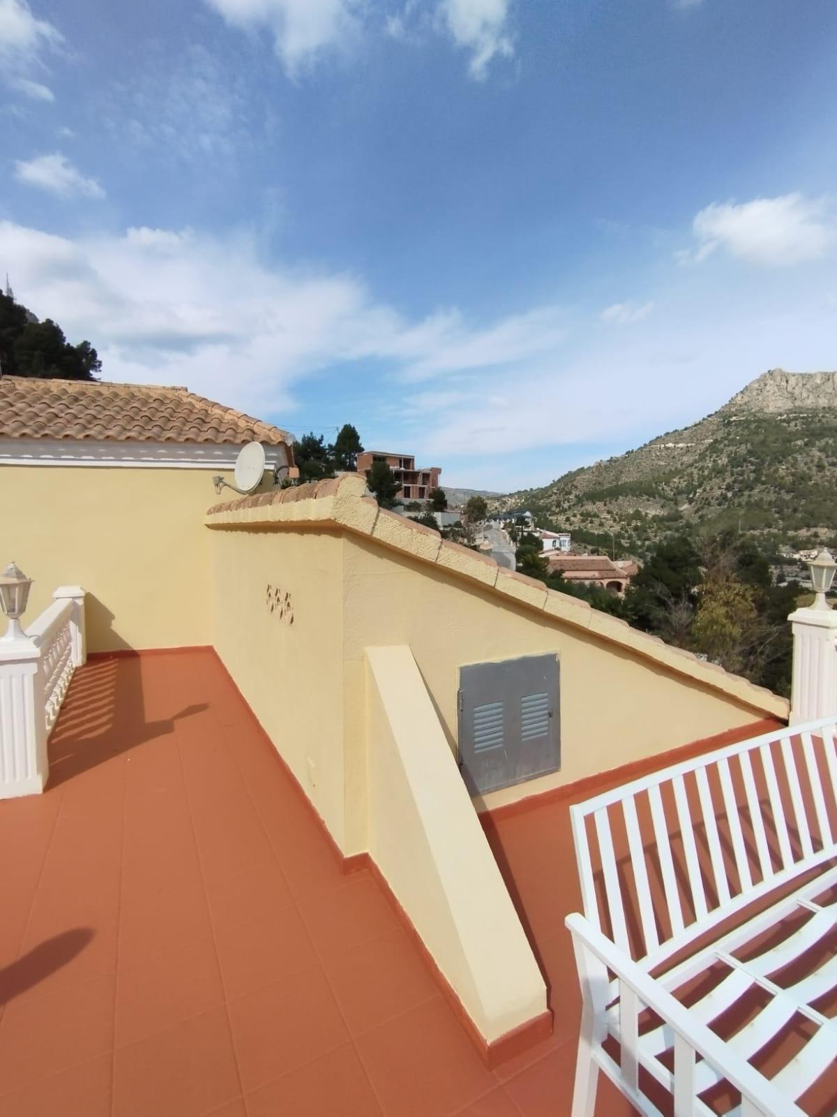 2-38-8 Exclusieve villa in Calpe met panoramisch uitzicht en een grote investeringsmogelijkheid